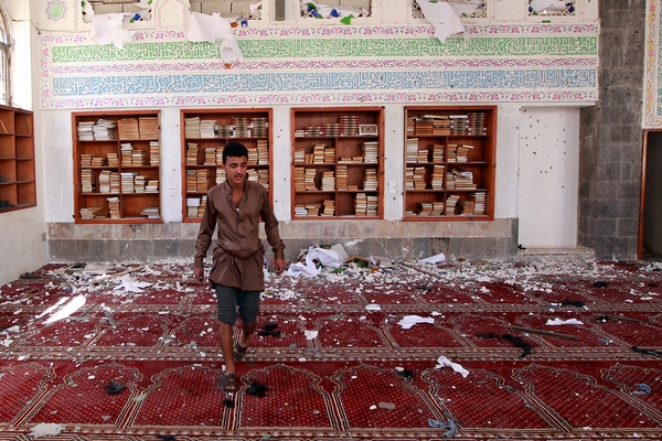 Yemen mosque bombings
