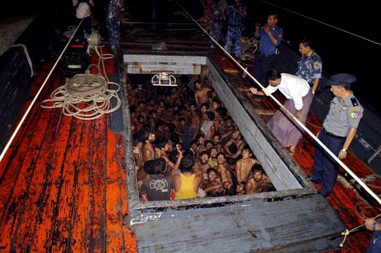 csm_211294_Myanmar_navy_rescue_over_200_migrant_people_c3d6cef706