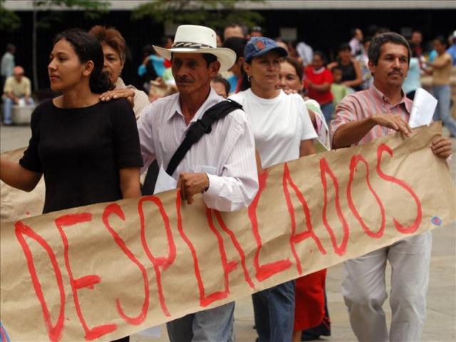 los-desplazados-colombia-y-los-apatridas-rep-dominicana-preocupan-a-latina