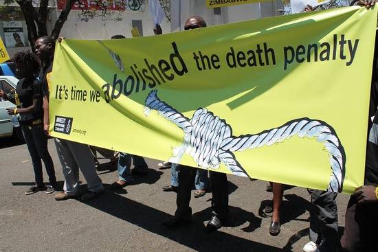 csm_183503_Amnesty_Zimbabwe_activists_march_on_World_Day_Against_the_Death_Penalty_01_42ce2c0cad